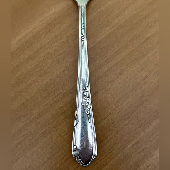 Vintage Rogers Oneida “Meadowbrook” Silver Plate, 1936, one Sugar Spoon - Picture 3 of 4